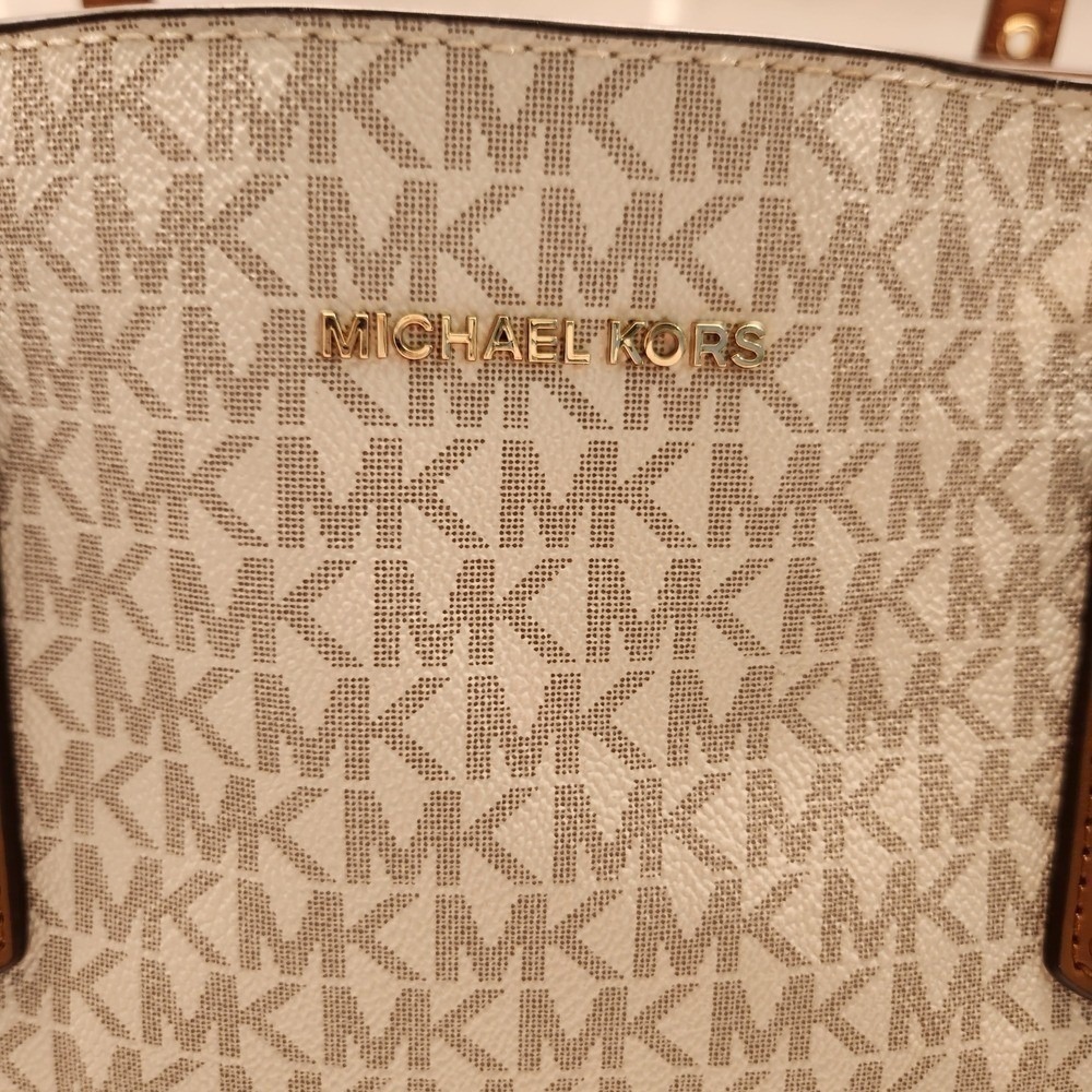Michael Kors Signature Canvas Monogram Voyager East West Tote Purse Bag Vanilla - Picture 4 of 10